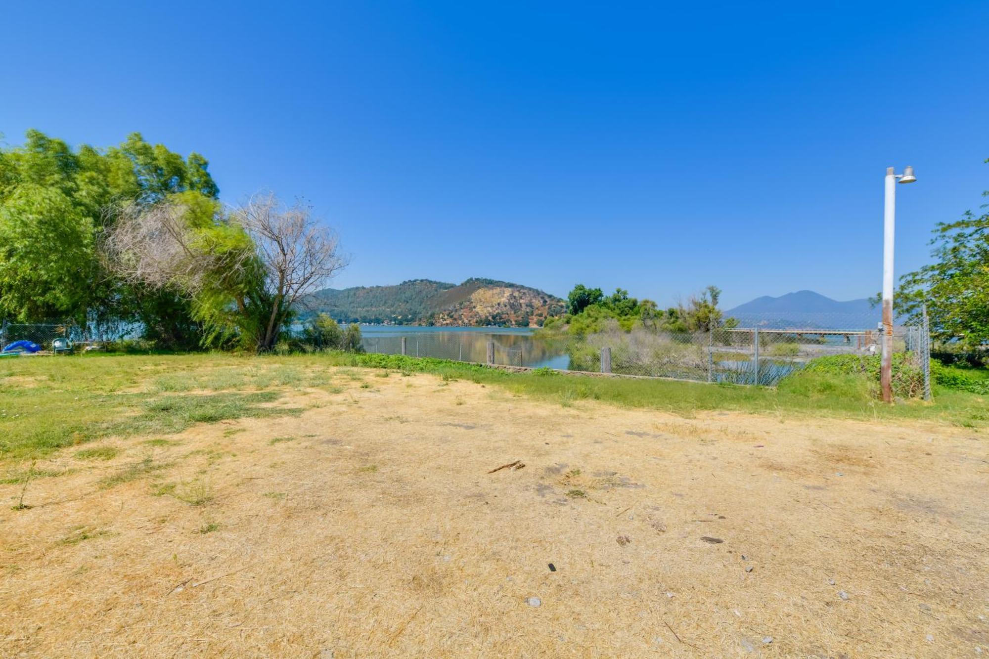 End Unit With Clear Lake Access In Norcal! Daire Clearlake Dış mekan fotoğraf